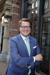 Amsterdam 23 november 2015 
Irene v d Laar stapt uit taxi.5 jaar nieuwe de la mar en 15 jaar de joop en Janine v d Ende foundation. Albert Verlinde