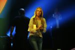 Aalsmeer 27 november 20152e en laatste aflevering van sbs6 programma mindmasters met oa Peter R de Vries Sabia Boulahrouz Patty Brard Patricia Paay Boer Geert en Maarten v d Weijden. Kim Lian v d Meij presenteert het programma. Wegens tegenvallende kijkcijfers werd het programma na twee afleveringen van de tv gehaald. sabia haar drie kinderen Katharina Amaya en Daamin waren aanwezig met de tante (aupair) van Sabia. Astrid v d Bosch