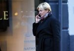 Amsterdam 25 november 2015 
Caroline Tensen doet boodschappen op de pc hooftstraat