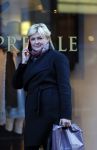 Amsterdam 25 november 2015 
Caroline Tensen doet boodschappen op de pc hooftstraat