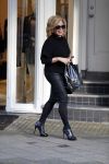 Amsterdam 13 november 2015 
Connie Breukhoven bellend op straat.