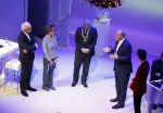 Amsterdam 23 november 2015 
Irene v d Laar stapt uit taxi.5 jaar nieuwe de la mar en 15 jaar de joop en Janine v d Ende foundation. Eberhard v d Laan