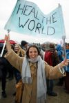 Amsterdam 29 november 2015
 Demonstratie voor behoud van de aarde op het museumplein. Dolf Jansen praat het geheel aan elkaar. Froukje Jansen