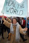 Amsterdam 29 november 2015
 Demonstratie voor behoud van de aarde op het museumplein. Dolf Jansen praat het geheel aan elkaar. Froukje Jansen