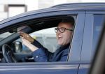 Amsterdam 28 november 2015
Gordon zingend in zijn auto