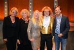 Haarlem 29 november 2015
Premiere Willem Ruis in de schouwburg van Haarlem.
Eva Ruis, Ineke  Mulder (ex Willem Ruis), Suus Ruis en Nicolas Ruis na afloop van de premiere van Willem Ruis, de show . Cast bestaat uit Xander v Vledder Maaike Widdershoven Johnny Kraaykamp en  Rob v d Meeberg .