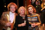 Haarlem 29 november 2015
Premiere Willem Ruis in de schouwburg van Haarlem.
Eva Ruis, Ineke  Mulder (ex Willem Ruis), Suus Ruis en Nicolas Ruis na afloop van de premiere van Willem Ruis, de show . Cast bestaat uit Xander v Vledder Maaike Widdershoven Johnny Kraaykamp en  Rob v d Meeberg .