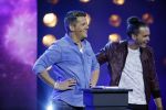 Aalsmeer 27 november 20152e en laatste aflevering van sbs6 programma mindmasters met oa Peter R de Vries Sabia Boulahrouz Patty Brard Patricia Paay Boer Geert en Maarten v d Weijden. Kim Lian v d Meij presenteert het programma. Wegens tegenvallende kijkcijfers werd het programma na twee afleveringen van de tv gehaald. sabia haar drie kinderen Katharina Amaya en Daamin waren aanwezig met de tante (aupair) van Sabia. Kees Tol