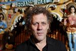 Halfweg 19 november 2015
presentatie SBS6 in sugar city. 
Kees v d Spek