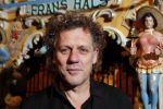 Halfweg 19 november 2015
presentatie SBS6 in sugar city. 
Kees v d Spek