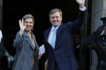 Amsterdam 25 november 2015 
Koninmg Willem Alexander en Koningin Maxima  arriveren bij het paleis op de dam in hun auto (audi A8)