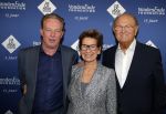 Amsterdam 23 november 2015 
Irene v d Laar stapt uit taxi.5 jaar nieuwe de la mar en 15 jaar de joop en Janine v d Ende foundation. Koos Breukel