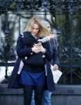 Amsterdam 25 november 2015
Lieke v Lexmond met zoontje Vic aan de wandel.