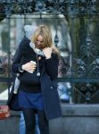 Amsterdam 25 november 2015
Lieke v Lexmond met zoontje Vic aan de wandel.