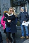 Amsterdam 25 november 2015
Lieke v Lexmond met zoontje Vic aan de wandel.