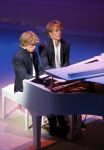 Amsterdam 23 november 2015 
Irene v d Laar stapt uit taxi.5 jaar nieuwe de la mar en 15 jaar de joop en Janine v d Ende foundation.  Lucas Jussen en broer Arthur Jussen achter de piano