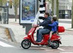 Amsterdam 18 november 2015 
Martijn Krabbe met zijn zoon achilles op vespa scooter