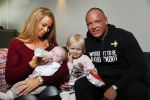 Den Haag, 23 November 2015
Barbie Samantha v d Plas met haar man Michael v d Plas in de sportschool