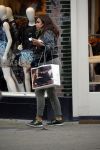 Amsterdam 18 november 2015
Patty Brard doet boodschappen in haar patmobile