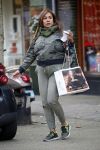 Amsterdam 18 november 2015
Patty Brard doet boodschappen in haar patmobile