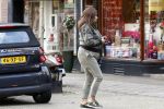 Amsterdam 18 november 2015
Patty Brard doet boodschappen in haar patmobile