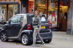 Amsterdam 18 november 2015
Patty Brard doet boodschappen in haar patmobile
