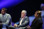 Aalsmeer 27 november 20152e en laatste aflevering van sbs6 programma mindmasters met oa Peter R de Vries Sabia Boulahrouz Patty Brard Patricia Paay Boer Geert en Maarten v d Weijden. Kim Lian v d Meij presenteert het programma. Wegens tegenvallende kijkcijfers werd het programma na twee afleveringen van de tv gehaald. sabia haar drie kinderen Katharina Amaya en Daamin waren aanwezig met de tante (aupair) van Sabia