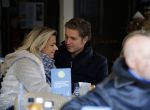 Amsterdam 28 november 2015 
Pieter v d Hoogenband met zijn vriendin Marie JosÃ© Crooijmans op de cornelis schuytstraat