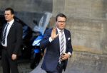 Amsterdam 25 november 2015 
Prins Constantijn arriveert bij het paleis op de dam in zijn auto (audi A6 allroad)