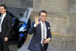 Amsterdam 25 november 2015 
Prins Constantijn arriveert bij het paleis op de dam in zijn auto (audi A6 allroad)