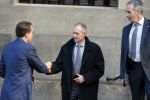 Amsterdam 25 november 2015 
Prins Constantijn arriveert bij het paleis op de dam in zijn auto (audi A6 allroad)