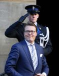 Amsterdam 25 november 2015 
Prins Constantijn arriveert bij het paleis op de dam in zijn auto (audi A6 allroad)