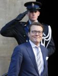 Amsterdam 25 november 2015 
Prins Constantijn arriveert bij het paleis op de dam in zijn auto (audi A6 allroad)