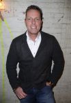 Halfweg 19 november 2015
presentatie SBS6 in sugar city. 
Rob Geus