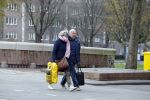 Amsterdam 27 november 2015
Rob v d Meeberg met zijn vrouw op straat