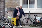 Amsterdam 27 november 2015
Rob v d Meeberg met zijn vrouw op straat