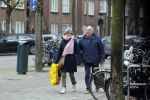 Amsterdam 27 november 2015
Rob v d Meeberg met zijn vrouw op straat