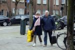 Amsterdam 27 november 2015
Rob v d Meeberg met zijn vrouw op straat