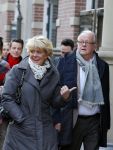 Amsterdam 23 november 2015 
Irene v d Laar stapt uit taxi.5 jaar nieuwe de la mar en 15 jaar de joop en Janine v d Ende foundation. Simone Kleinsma met Guus Verstraete