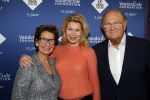 Amsterdam 23 november 2015 
Irene v d Laar stapt uit taxi.5 jaar nieuwe de la mar en 15 jaar de joop en Janine v d Ende foundation. Tjitske Reidinga