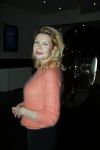 Amsterdam 23 november 2015 
Irene v d Laar stapt uit taxi.5 jaar nieuwe de la mar en 15 jaar de joop en Janine v d Ende foundation. Tjitske Reidinga