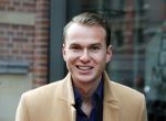 Amsterdam 23 november 2015 
Irene v d Laar stapt uit taxi.5 jaar nieuwe de la mar en 15 jaar de joop en Janine v d Ende foundation. Vincent v d Ende