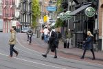 Amsterdam 23 november 2015 
Irene v d Laar stapt uit taxi.5 jaar nieuwe de la mar en 15 jaar de joop en Janine v d Ende foundation.