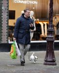 Amsterdam 18 november 2016
Albert Verlinde loopt met zijn hond in Amsterdam zuid