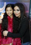 Amsterdam 10 december 2016
Premiere Sing in pathe arena. 
Amanda Balk met haar nichtje Jean Presney en zus