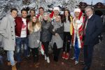 Kaatsheuvel 16 november 2016
Opnames videoclip Toppers met Rene Froger Gerard Joling Jeroen v d Boom Maxim Froger Danny Froger Lee Towers Andre Hazes jr O Gene en Maan. Opnames vonden plaats in de efteling.