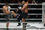 Oberhausen 10 december 2016
Rico Verhoeven wint zijn gevecht met Badr Hari tijdens de GLORY COLLISION in Oberhausen.