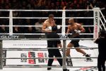 Oberhausen 10 december 2016
Rico Verhoeven wint zijn gevecht met Badr Hari tijdens de GLORY COLLISION in Oberhausen.