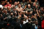 Oberhausen 10 december 2016
Rico Verhoeven wint zijn gevecht met Badr Hari tijdens de GLORY COLLISION in Oberhausen.