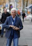 Amsterdam 25 november 2016
Ben Cramer bellend op straat